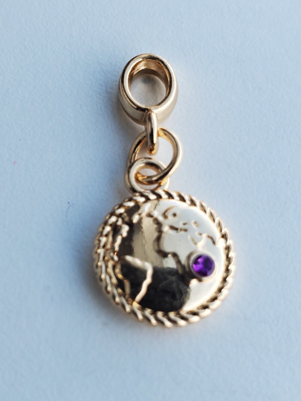 EFFY gold World Charm with purple Gemstone